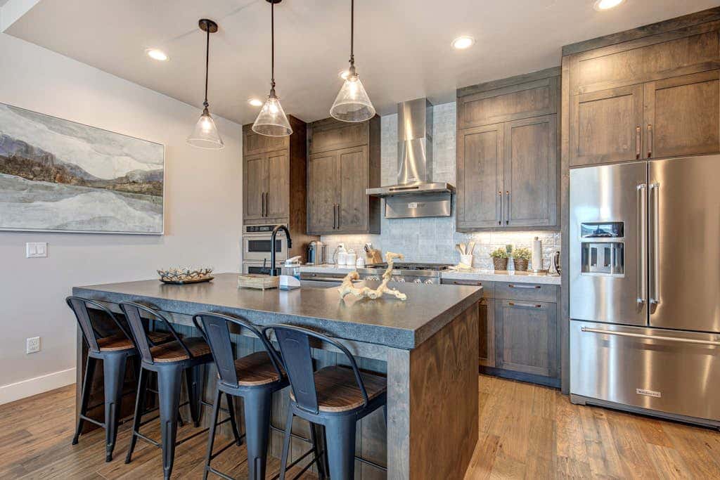 Stunning View, Family Fun and Steps from Deer Valleys New East Village