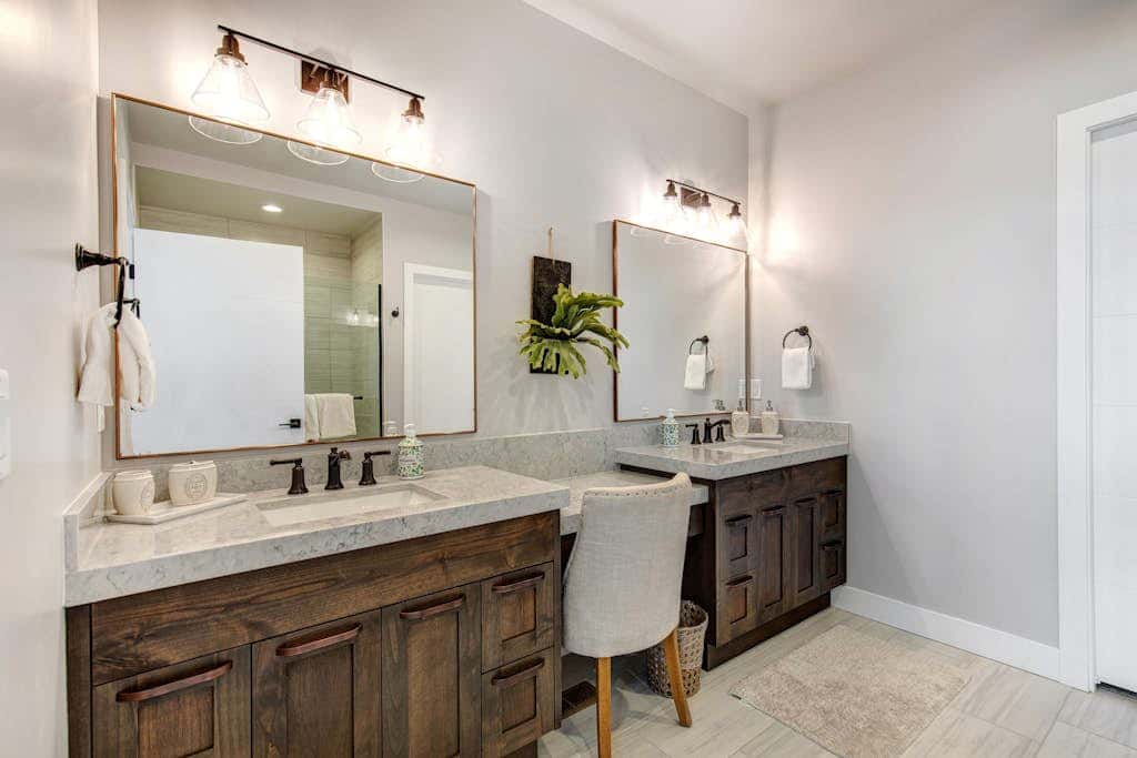 Stunning View, Family Fun and Steps from Deer Valleys New East Village