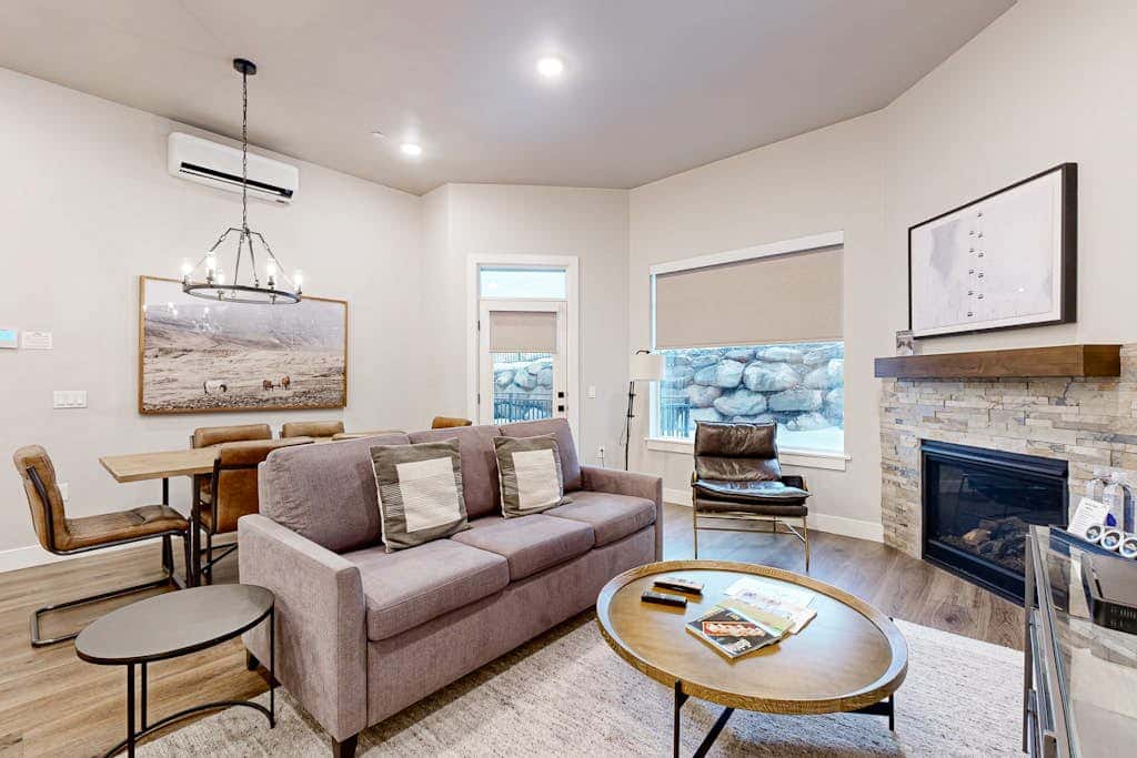 Modern resort condo with pool, hot tub + shuttle service