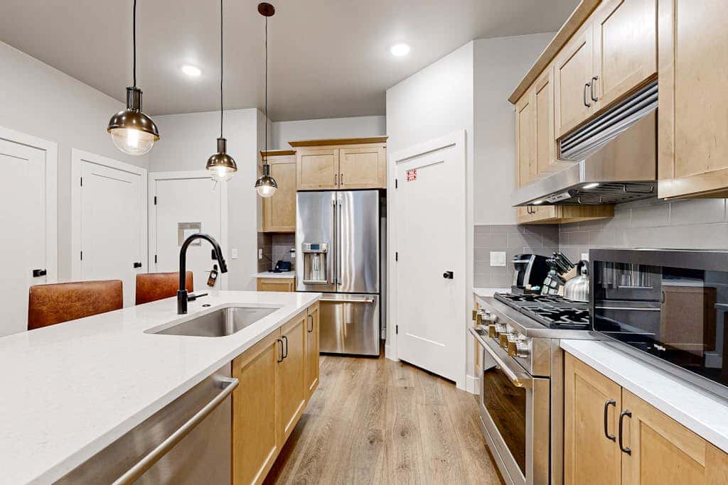 Modern resort condo with pool, hot tub + shuttle service