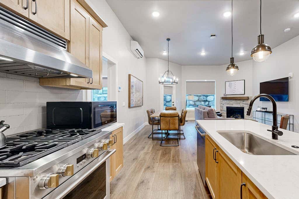 Modern resort condo with pool, hot tub + shuttle service