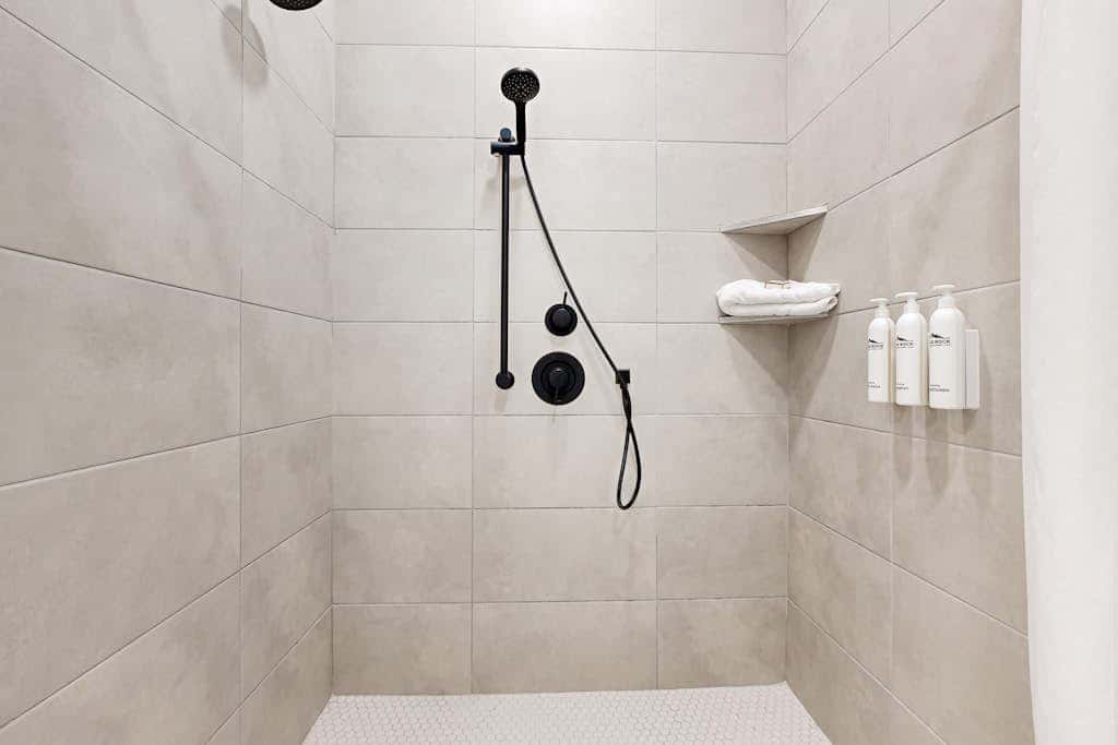 Modern resort condo with pool, hot tub + shuttle service
