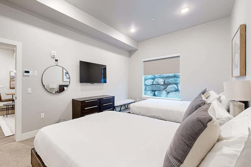 Modern resort condo with pool, hot tub + shuttle service