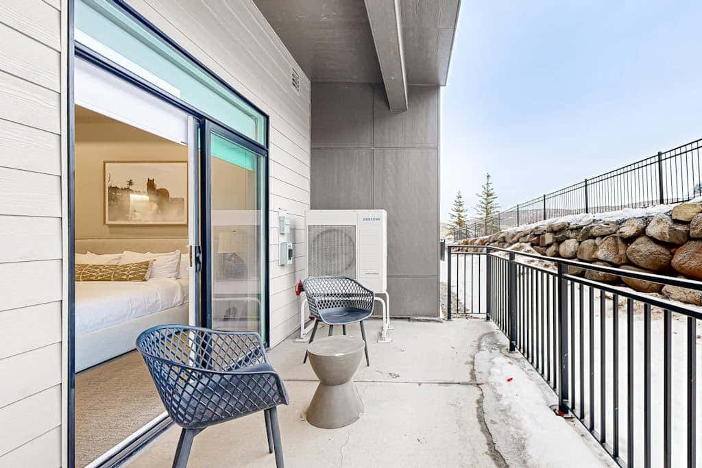 Modern resort condo with pool, hot tub + shuttle service