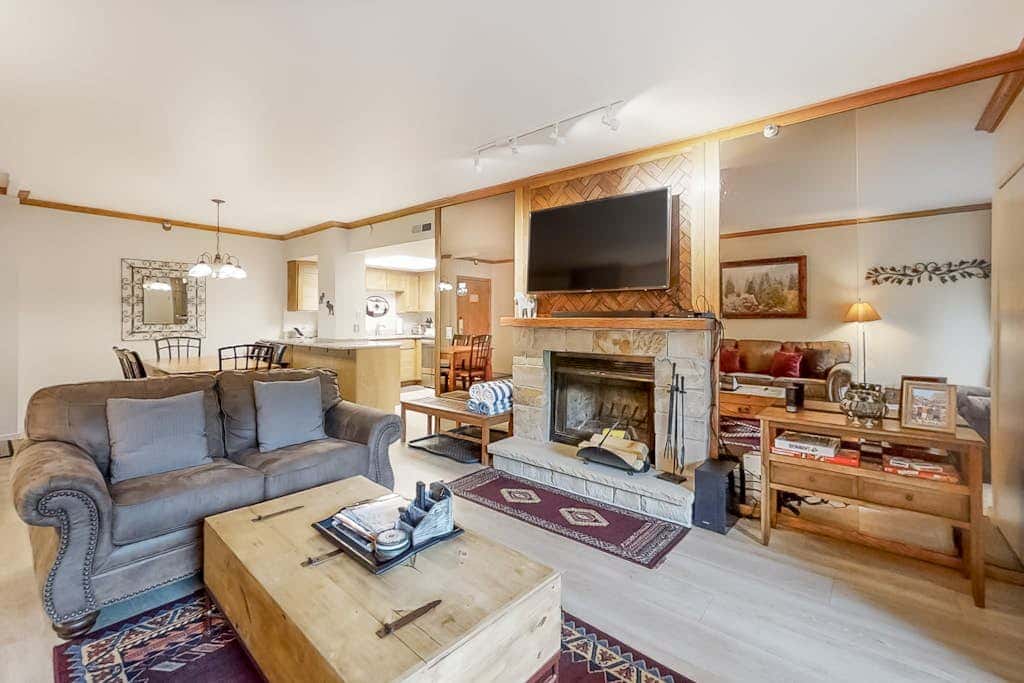 Mountain escape with pool, hot tub & balcony - near town lift & Main St
