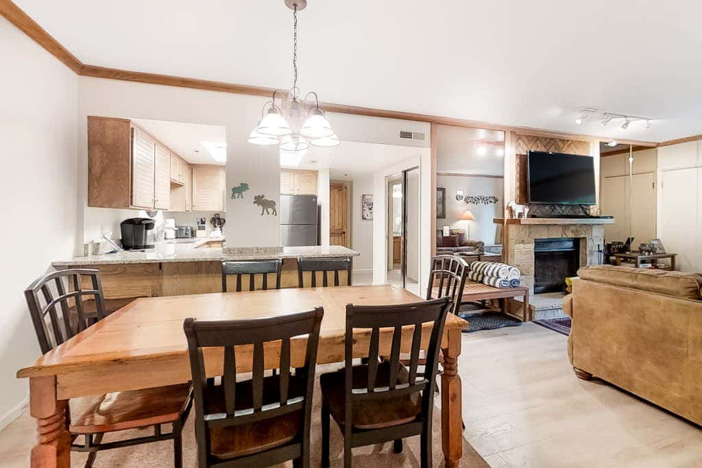 Mountain escape with pool, hot tub & balcony - near town lift & Main St