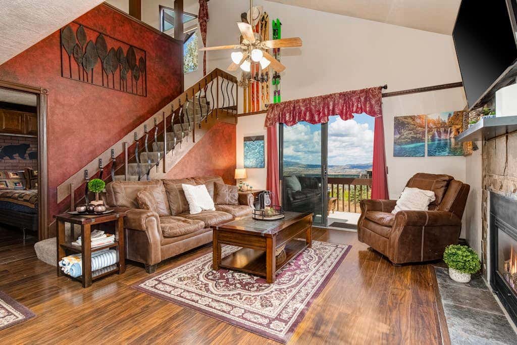 Walk-to-lift condo with sunrise view, two lofts, pool, 2 hot tubs & tennis