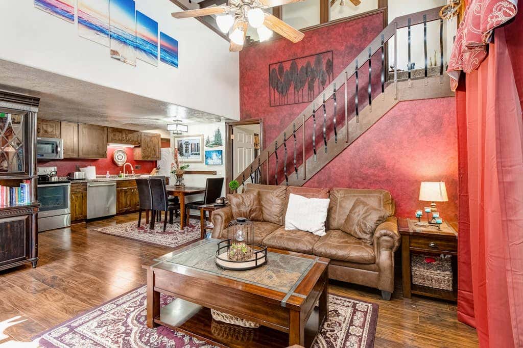 Walk-to-lift condo with sunrise view, two lofts, pool, 2 hot tubs & tennis