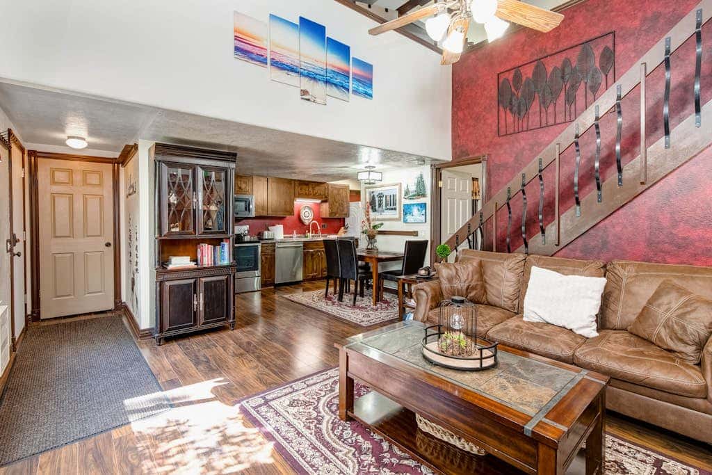Walk-to-lift condo with sunrise view, two lofts, pool, 2 hot tubs & tennis