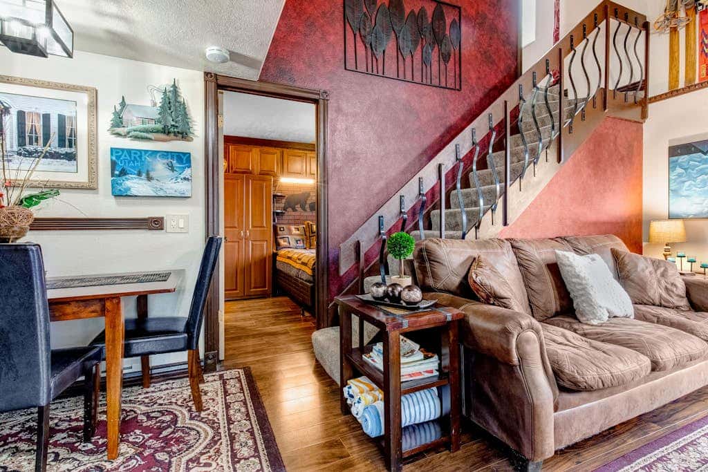 Walk-to-lift condo with sunrise view, two lofts, pool, 2 hot tubs & tennis