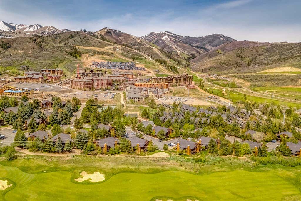 Walk-to-lift condo with sunrise view, two lofts, pool, 2 hot tubs & tennis