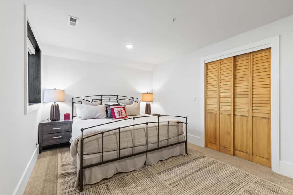 Mountain-view abode with a hot tub, scenic balcony, fireplaces, & free shuttle
