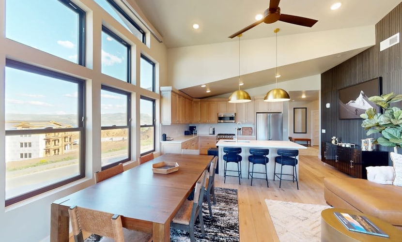 Mayflower Lakeside 304