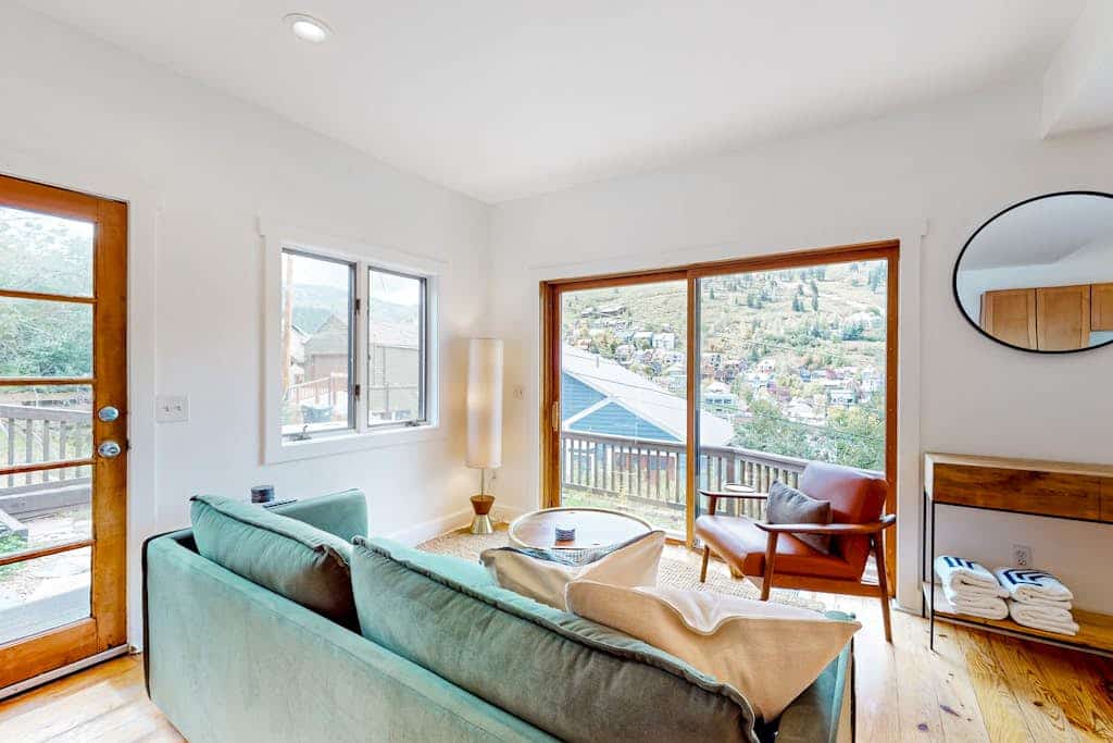 Two Story Home Near Main St with Private Hot Tub, Ski & Mountain Views