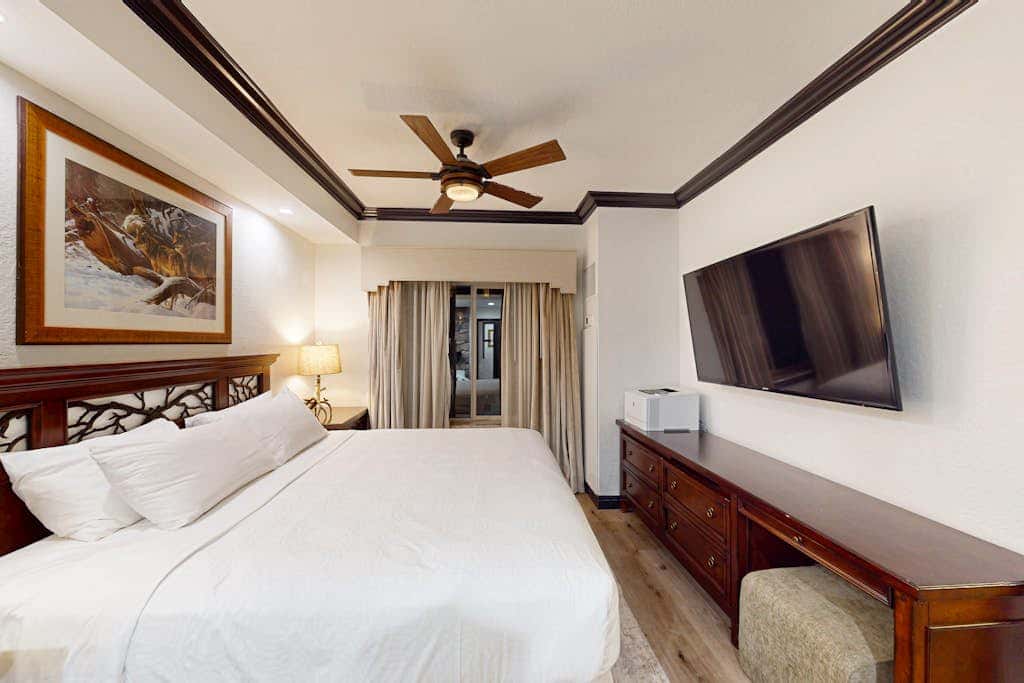 Ski-in/Ski-Out Condo w/ Shared Hot Tubs & Pool, High-Speed WiFi, & Central AC