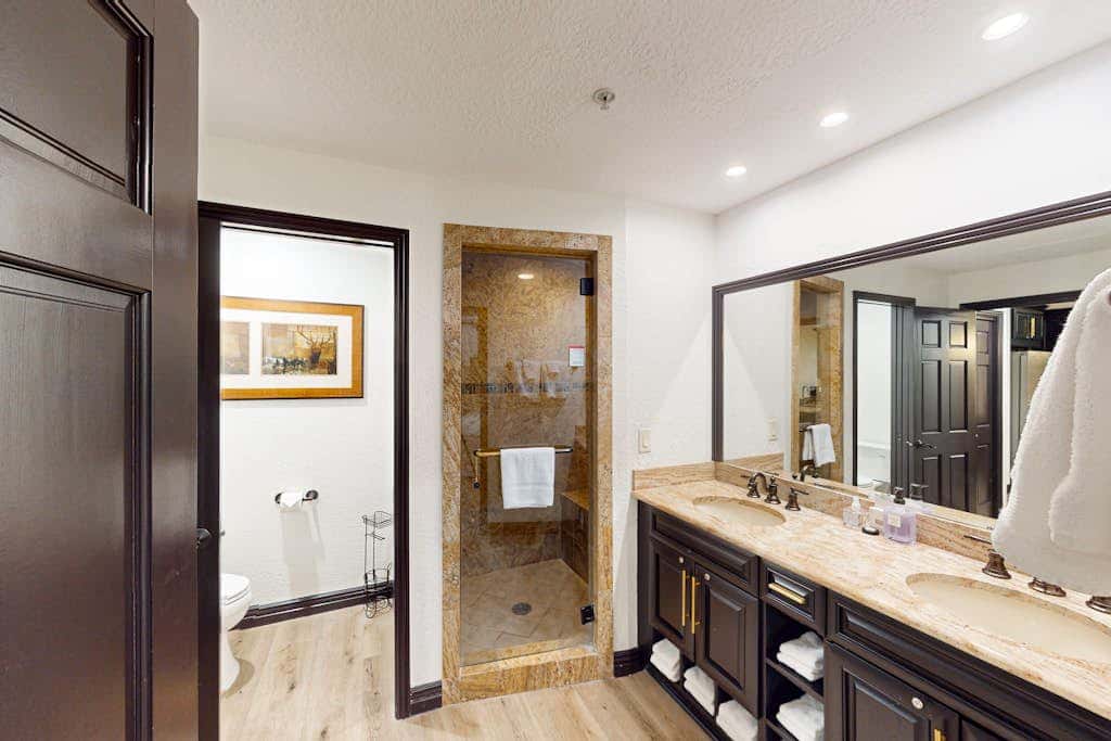 Ski-in/Ski-Out Condo w/ Shared Hot Tubs & Pool, High-Speed WiFi, & Central AC