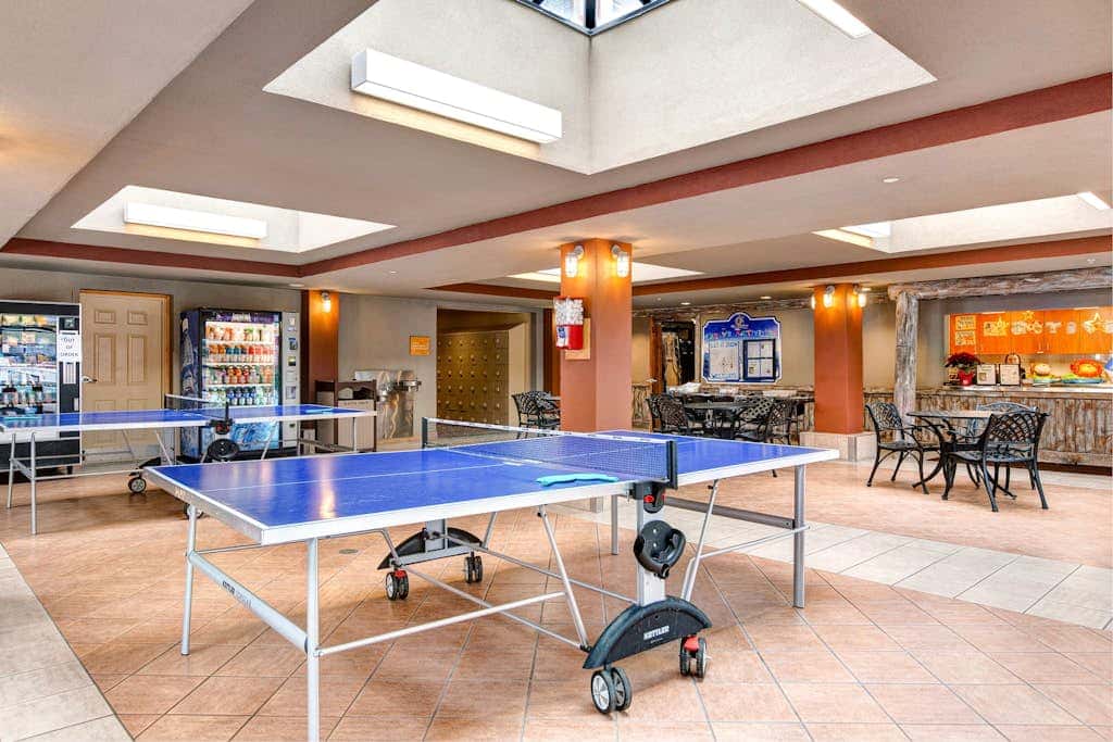 Ski-in/Ski-Out Condo w/ Shared Hot Tubs & Pool, High-Speed WiFi, & Central AC