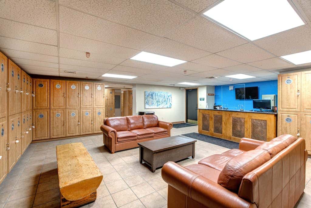 Ski-in/Ski-Out Condo w/ Shared Hot Tubs & Pool, High-Speed WiFi, & Central AC