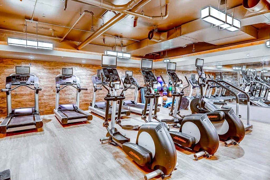 Ski-in/Ski-Out Condo w/ Shared Hot Tubs & Pool, High-Speed WiFi, & Central AC