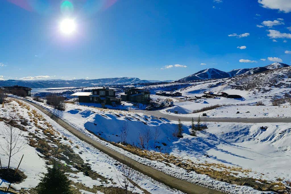 Modern Mountain Home with beautiful views, hot tub & private sauna