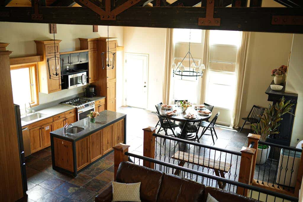 Ski Lodge , Panoramic Views, Four Season Retreat