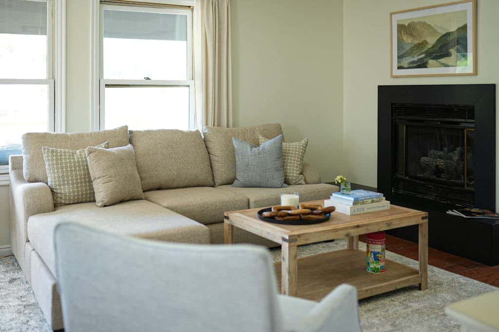 Ski Lodge , Panoramic Views, Four Season Retreat