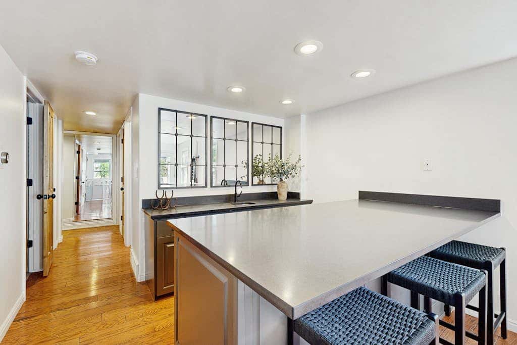 Ski Lodge , Panoramic Views, Four Season Retreat