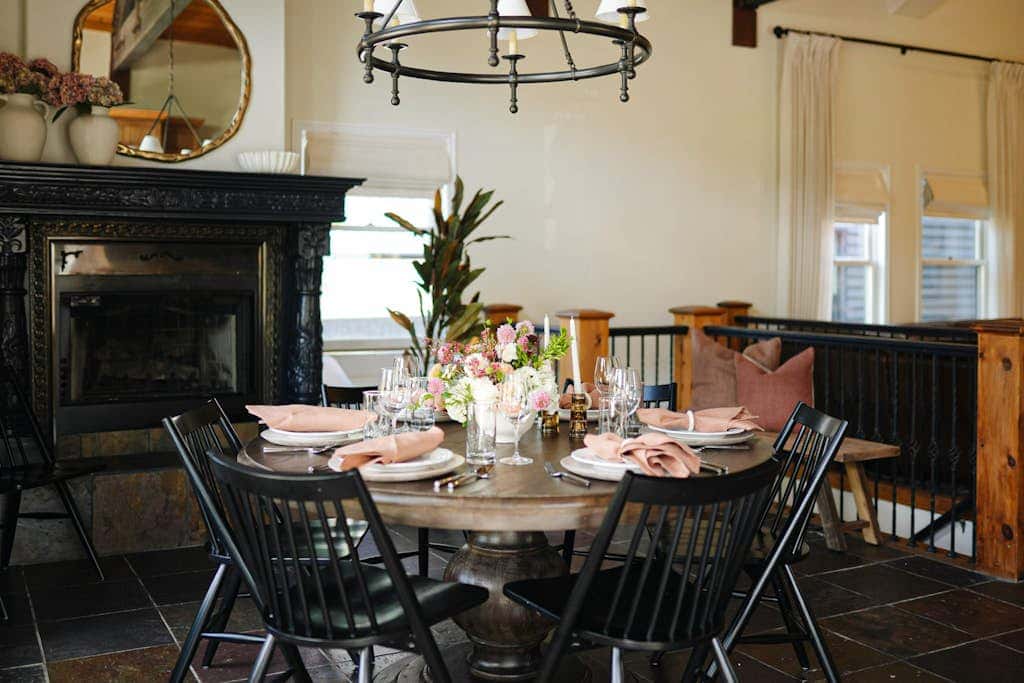 Ski Lodge , Panoramic Views, Four Season Retreat