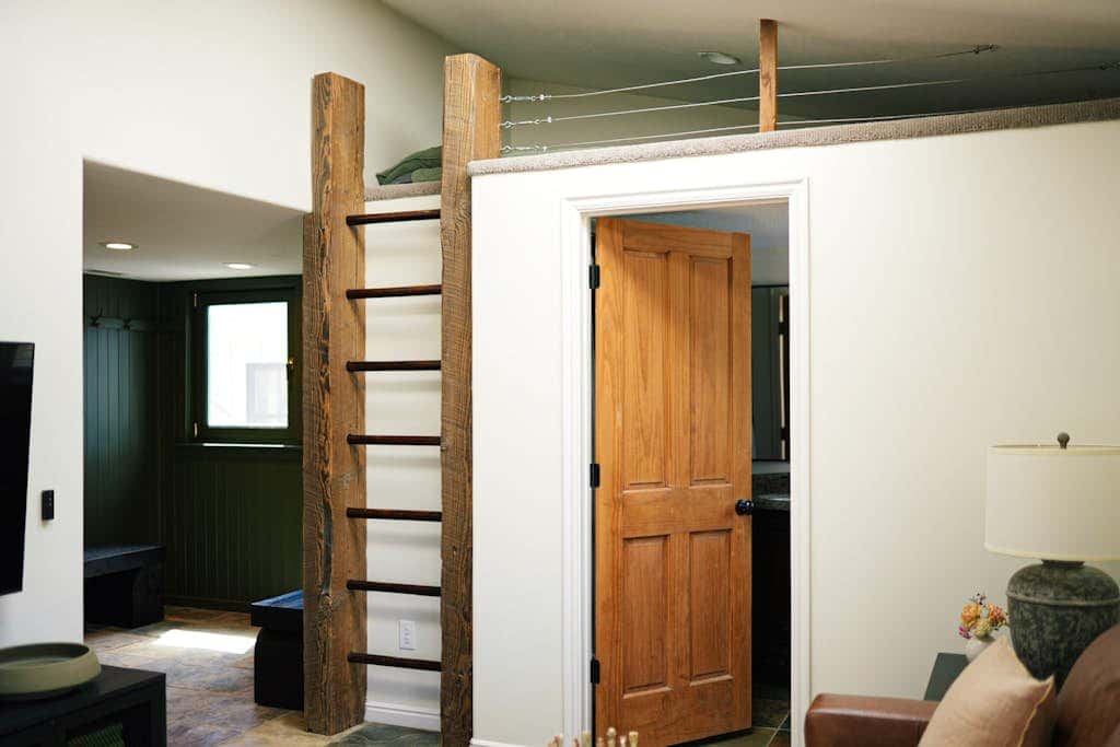 Ski Lodge , Panoramic Views, Four Season Retreat