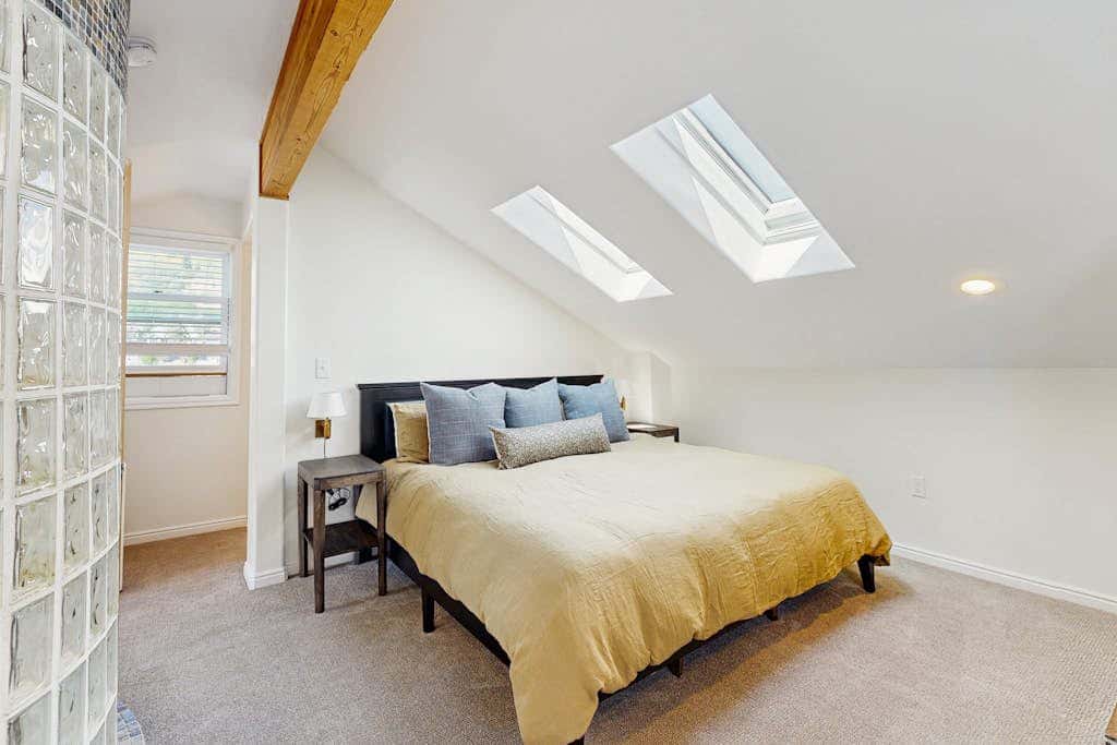Ski Lodge , Panoramic Views, Four Season Retreat