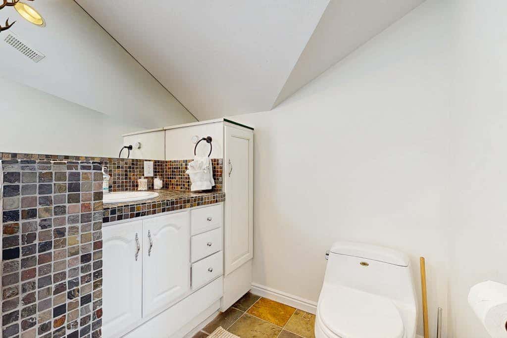 Ski Lodge , Panoramic Views, Four Season Retreat