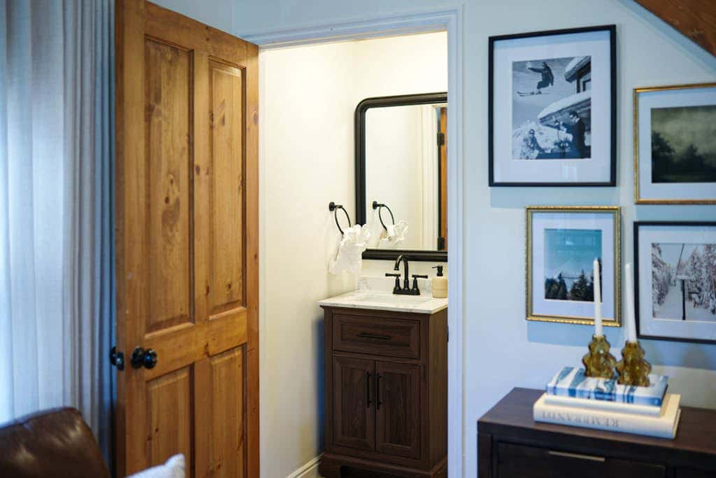 Ski Lodge , Panoramic Views, Four Season Retreat