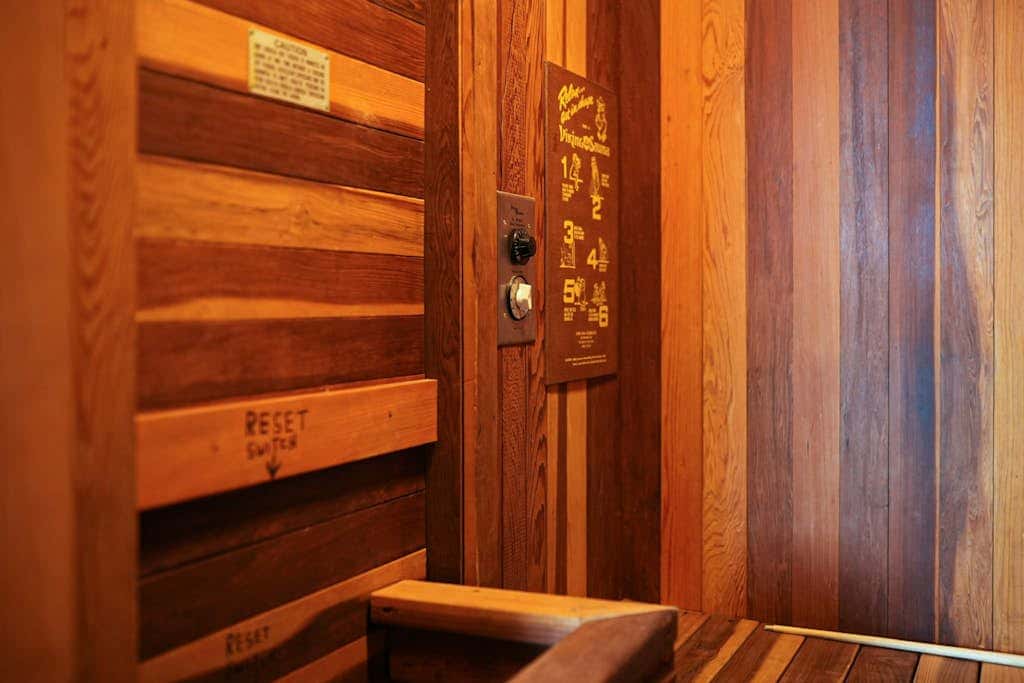 Ski Lodge , Panoramic Views, Four Season Retreat