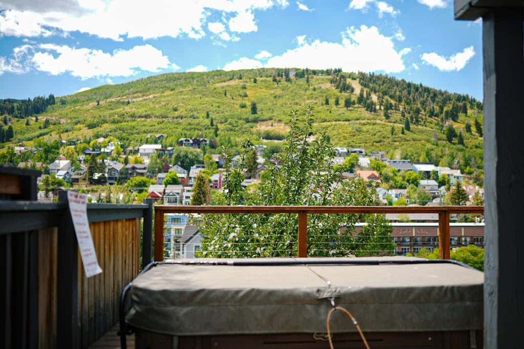 Ski Lodge , Panoramic Views, Four Season Retreat