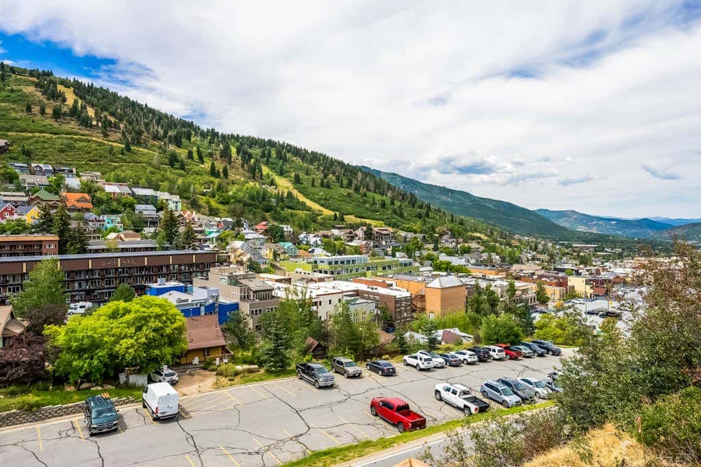 Ski Lodge , Panoramic Views, Four Season Retreat