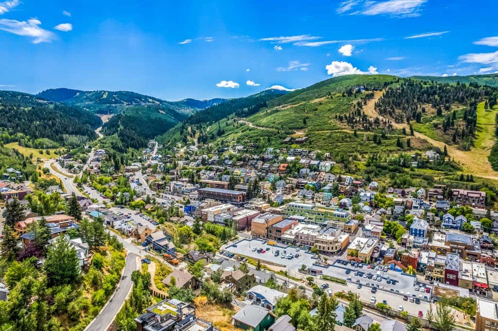 Ski Lodge , Panoramic Views, Four Season Retreat