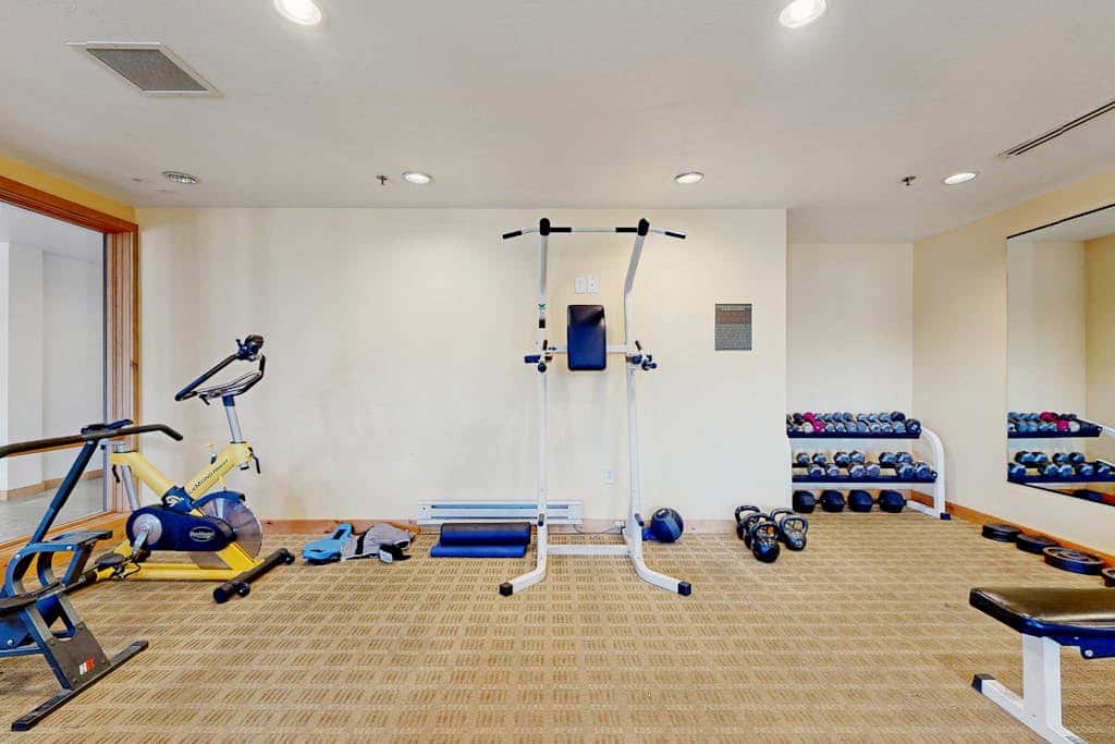 Newly renovated 2nd floor condo with pool, hot tub and in home laundry
