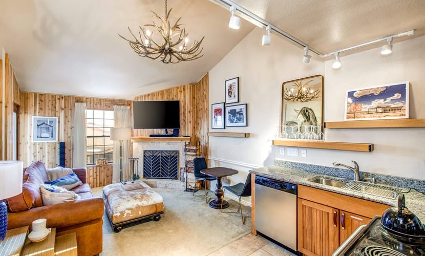Copperbottom Inn #310
