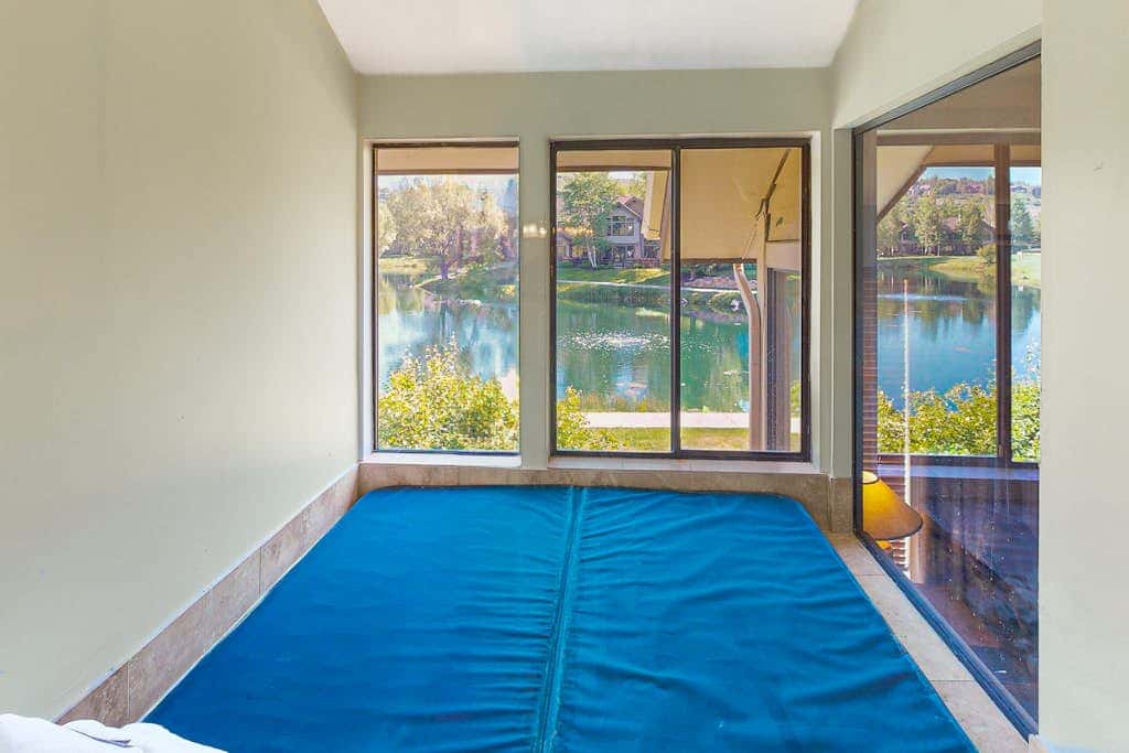 Lakeside gem with indoor hot tub at Deer Valley Resort