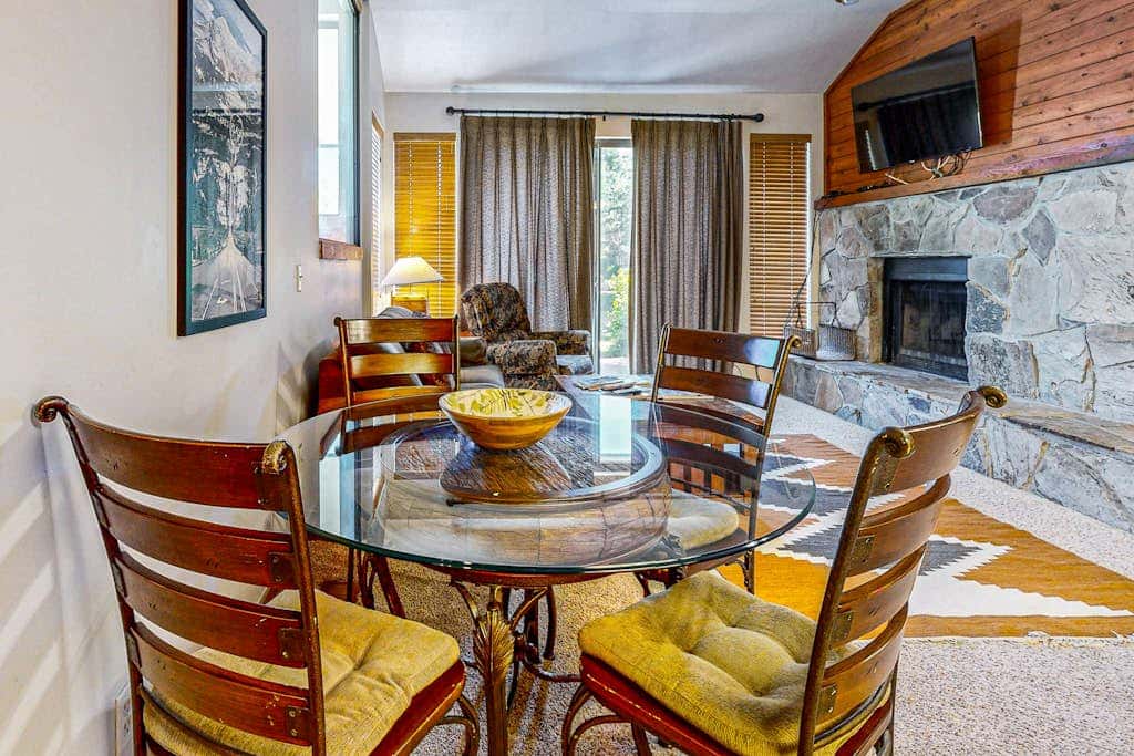 Lakeside gem with indoor hot tub at Deer Valley Resort