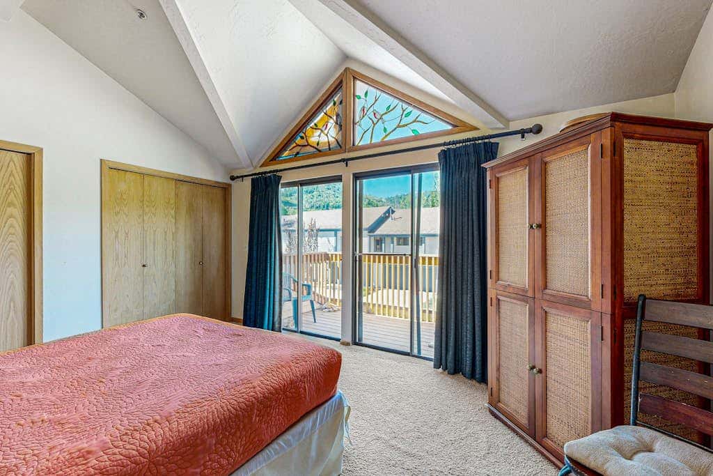 Lakeside gem with indoor hot tub at Deer Valley Resort