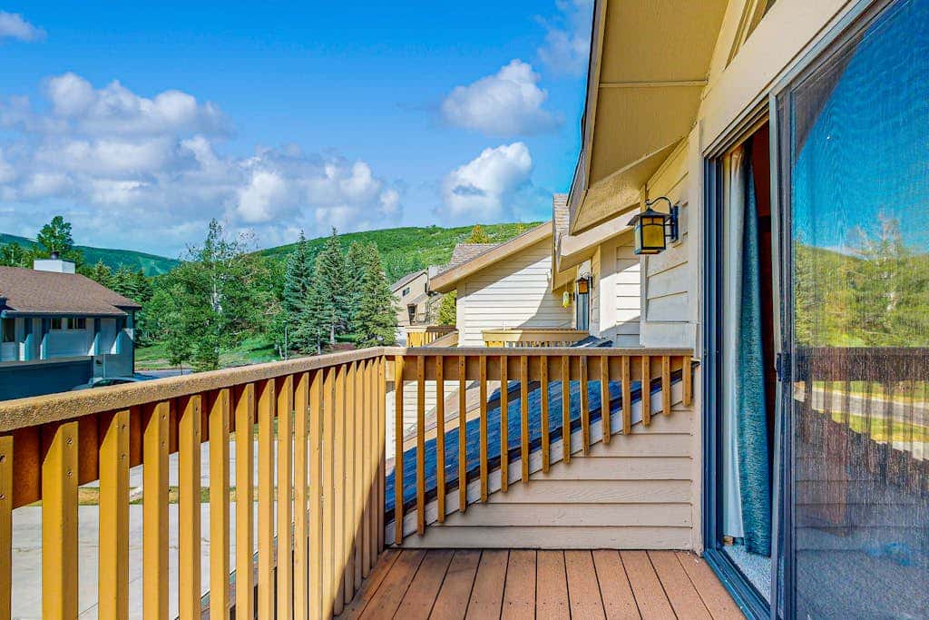 Lakeside gem with indoor hot tub at Deer Valley Resort