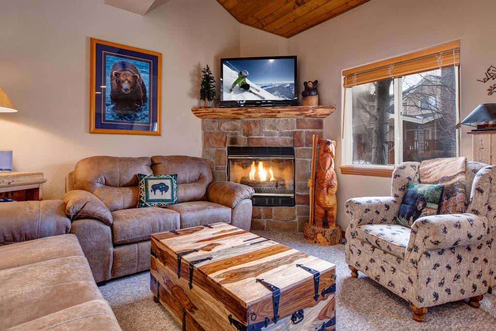 Bear Hollow Village-Updated Home with  Hot Tub, Fitness Center, & Pool Access
