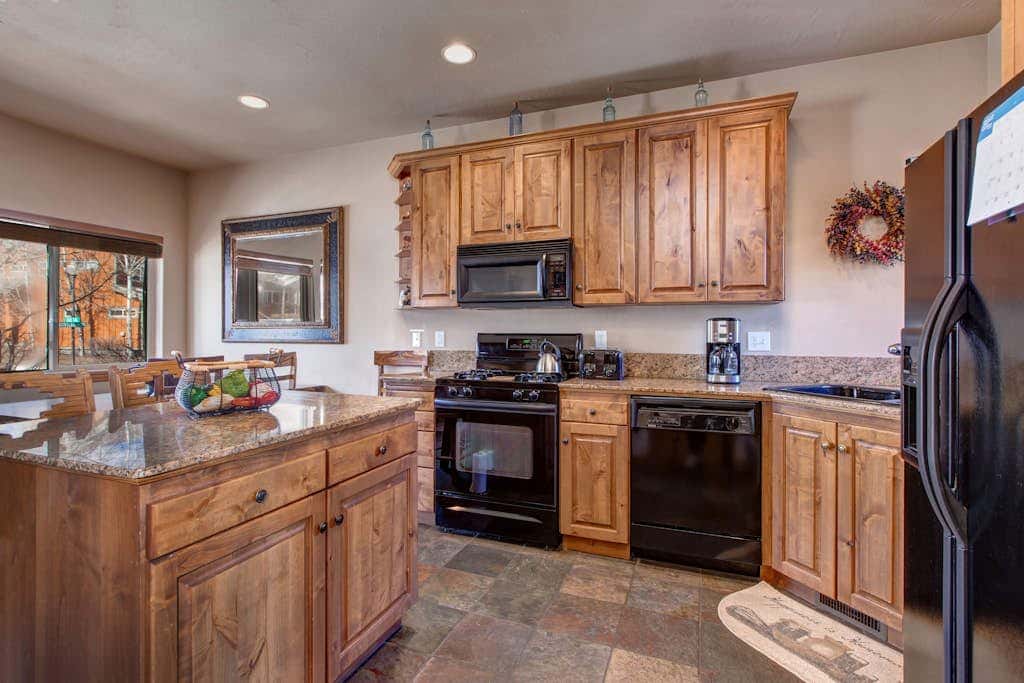 Bear Hollow Village-Updated Home with  Hot Tub, Fitness Center, & Pool Access