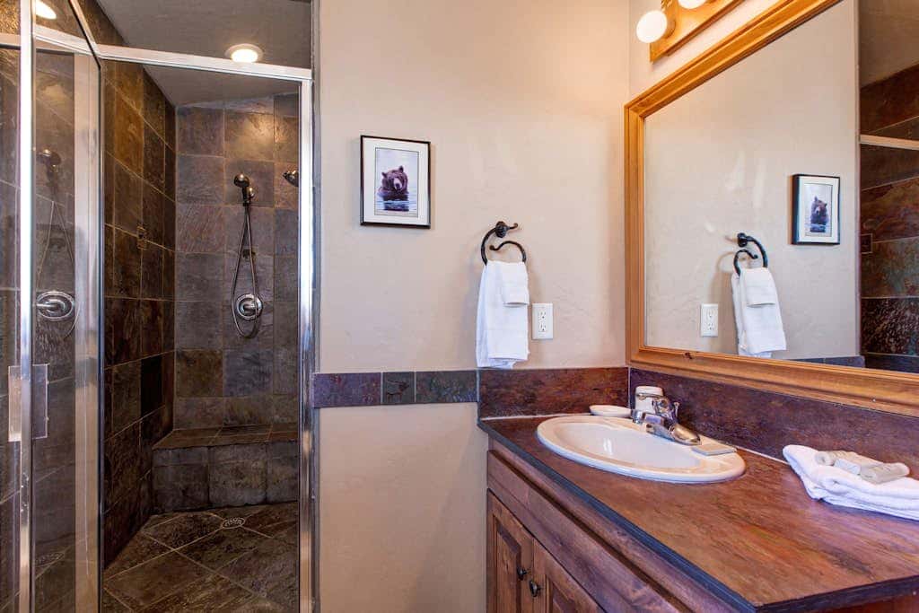 Bear Hollow Village-Updated Home with  Hot Tub, Fitness Center, & Pool Access