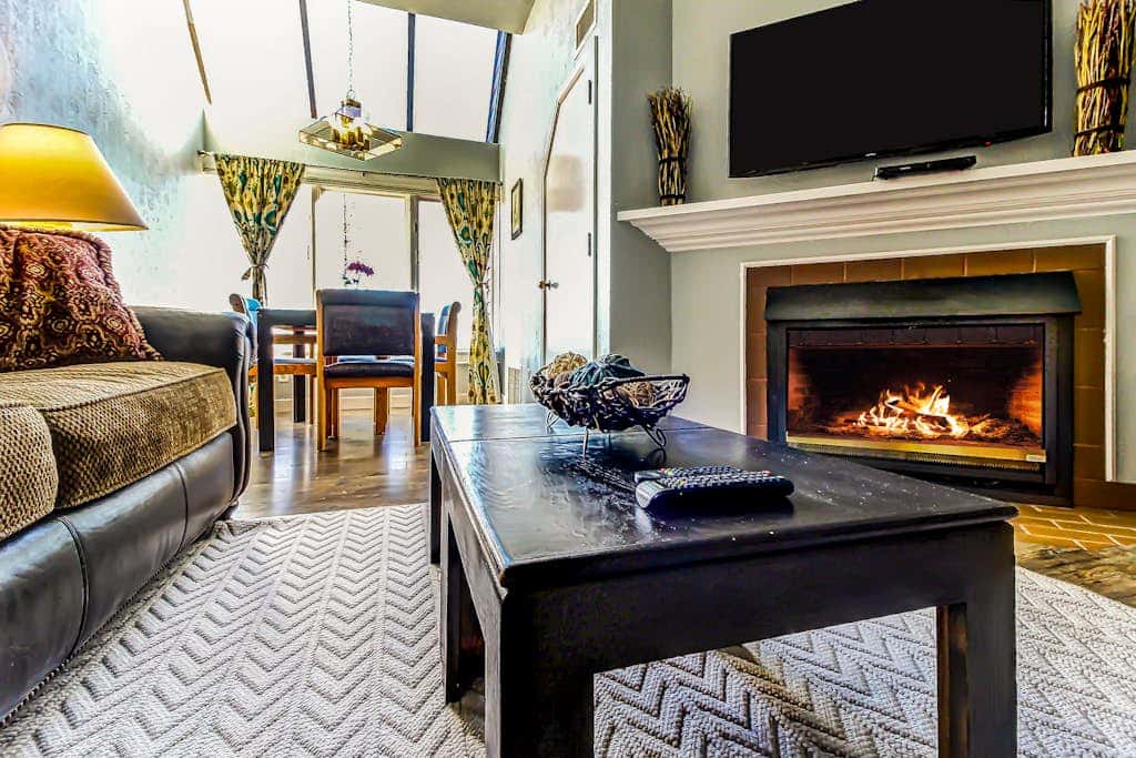 Cozy studio in the village with WiFi & easy slope access