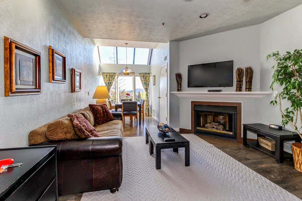 Cozy studio in the village with WiFi & easy slope access