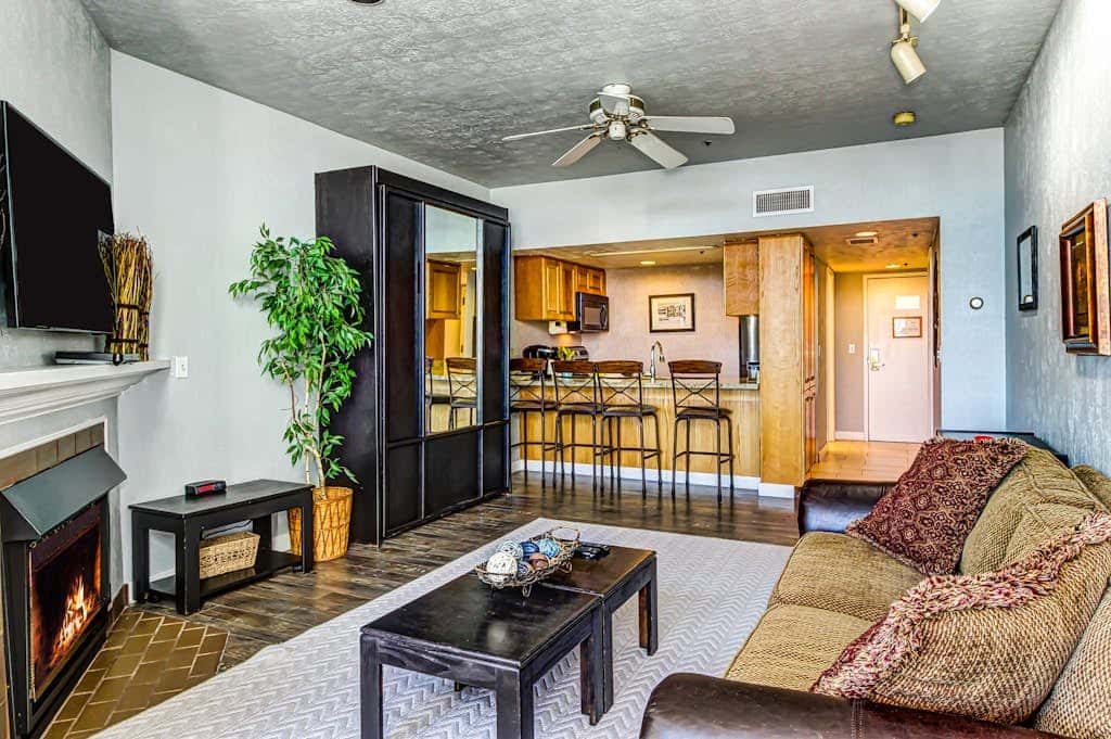 Cozy studio in the village with WiFi & easy slope access