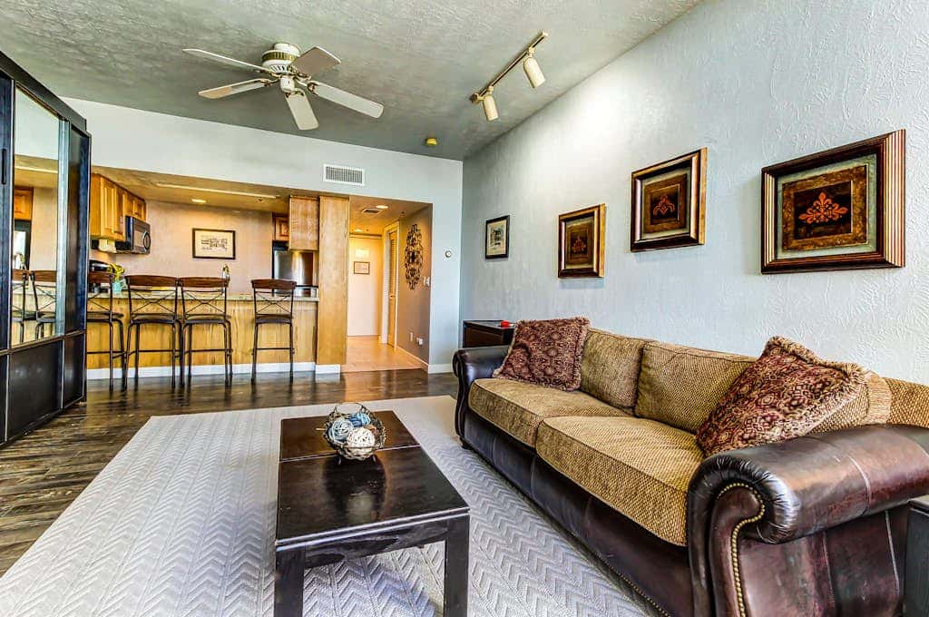 Cozy studio in the village with WiFi & easy slope access