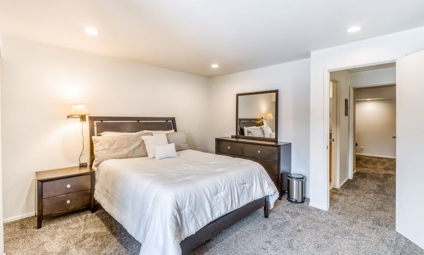 Woodside Condo #3